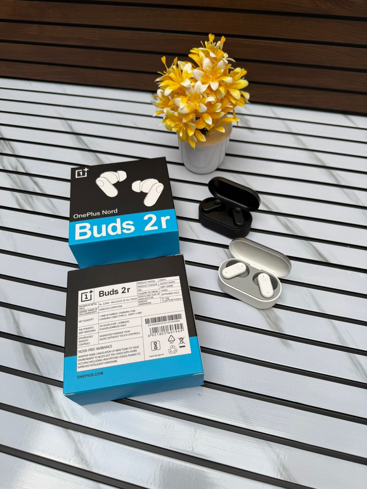 OnePlus Buds 2R Wireless Earbuds OnePlus Buds 2R Wireless Earbuds